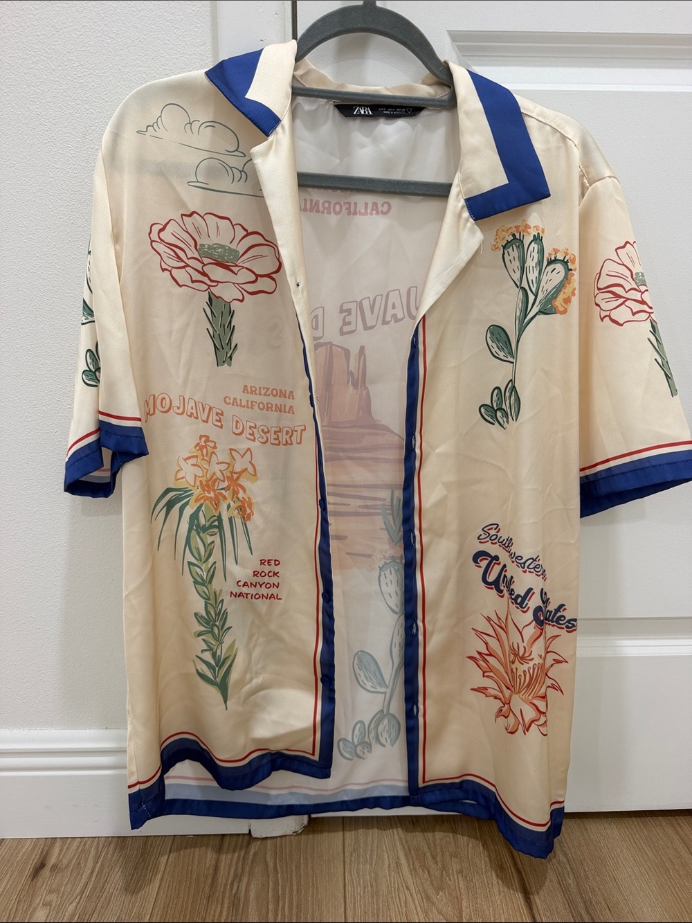 ZARA Cream Short-Sleeve Mojave Desert Print Shirt with Blue Trim